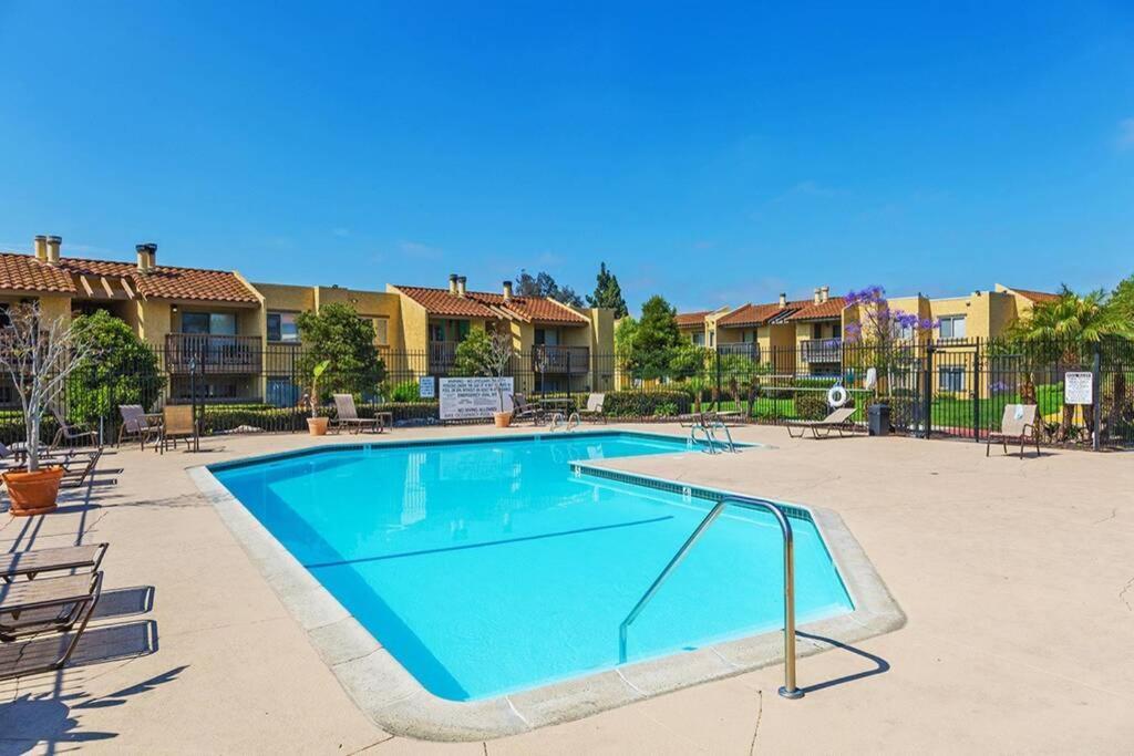 Departamento Completo En San Diego Hablamos Espanol المظهر الخارجي الصورة